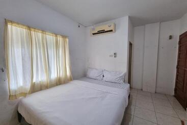 ホテル Oyo 93493 Wira Residensia Syariah