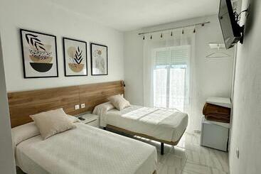 פנסיון Hostal Merino Jédula