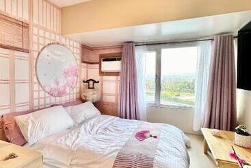 מלון דירות Doms Ryokan In Avida Aspira With Wifi And Netflix