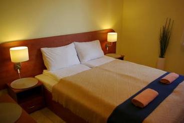 هتل Lago Apartamenty I Pokoje