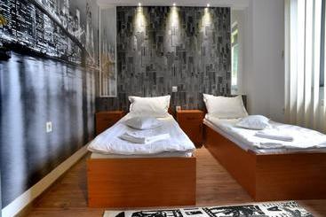 בית מלון כפרי Restaurant Park