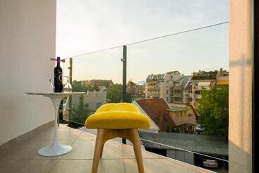 בית מלון כפרי Science