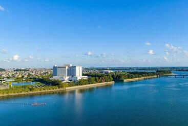 هتل Grand Mercure Lake Hamana Resort & Spa