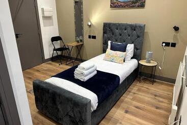 Pension Burnt Oak Stays