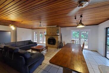 ペンション Tarzali Boho Gardens Guest House