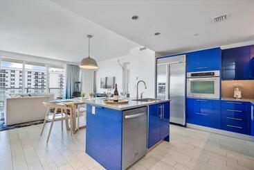 هتل آپارتمان W Hotel 2bd 2bath Condo Ocean Views