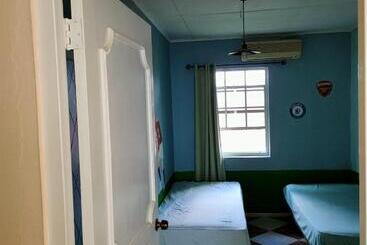 پانسیون Mi Casa Your Cass