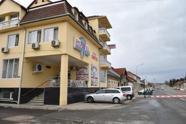 هاستل Casa Simescu I