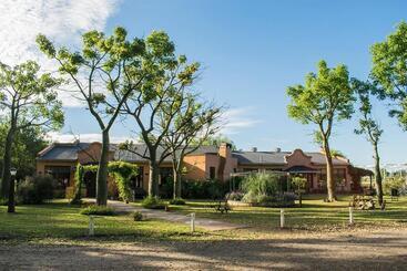 ユースホステル Pampas Del Sur Hotel Y Spa De Campo