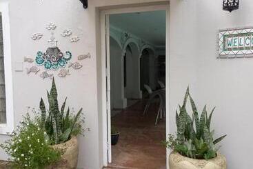 بنسيون Royal Palm Suite, Villa Roc Guesthouse, Salt Rock Ballito, Solar Power
