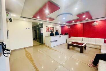 酒店 The Pacific Paradise