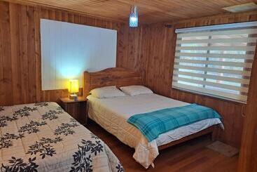 بنسيون Hostal Carhuello