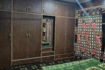 Pensão Reshi Guest House