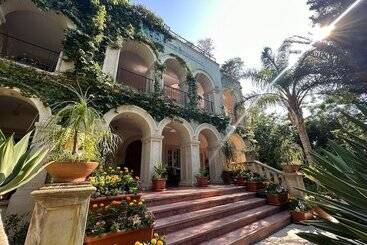 צימר Babil Bahçeleri Butik Hotel & Cafe
