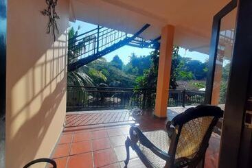 酒店 Serene Inn Kandana