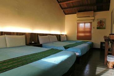 پانسیون Kenting Bao Dong Guesthouse   Yi Xin 66