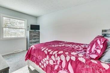 별장 Home W/ Fire Pit & Sunroom: 9 Mi To Downtown Akron