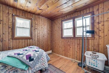 Сельский дом Michigan Cabin Retreat: 5 Mi To Sturgeon Bay Beach
