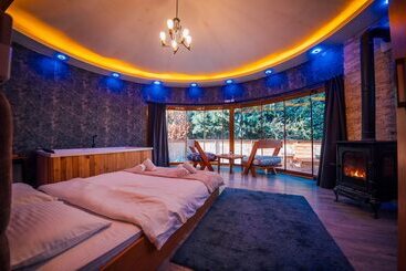 مبيت وإفطار Hypnos Sapanca Glamping & Spa