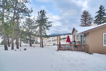 별장 6 Mi To Staunton State Park: Conifer Home W/ Deck