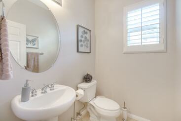 茅舍 Indio Home W/ Pool Access: 2 Mi To Coachella!