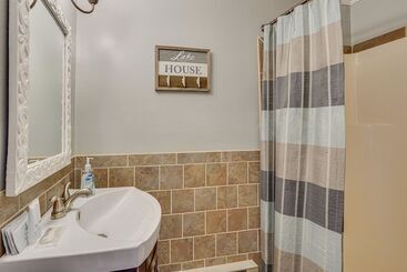 קוטג'' Private Dock: Lake Of The Ozarks Hideaway!