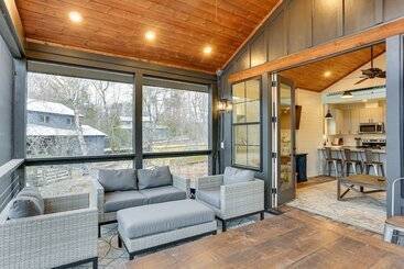 별장 Lakefront Retreat At Waters Edge W/ Fire Pit!