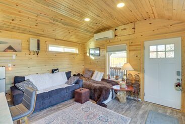 별장 Skydance Cabin In Polson, 5 Mi To Flathead Lake!