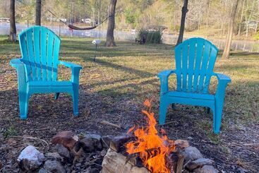 کلبه Lakefront Sparta Home W/ Private Pool & Dock!