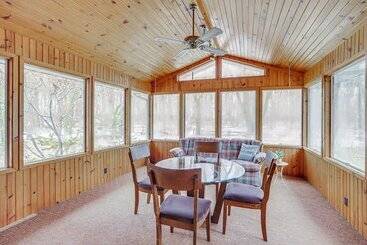 بيت ريفى Peaceful + Quiet Home In Nappanees Countryside!
