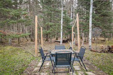 بيت ريفى 40 Acre, Off Grid Wakefield Retreat W/ Gas Grill!
