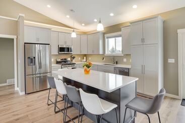 קוטג'' Family Friendly Brookings Home: 3 Mi To Downtown!