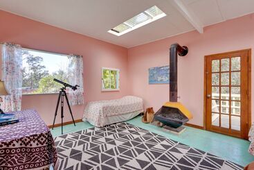 بيت ريفى Vibrant Captain Cook Home W/ Lanai & Steam Room!