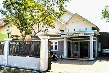 ホテル Oyo 93571 Wisma Air Mancur Homestay