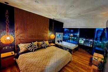 هتل Habitacion Deluxe 2 Con Jacuzzi A 20 Mt Del Parque
