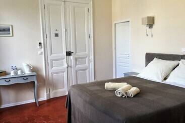 住宿加早餐  Chambre D Hôtes Eloi Merle