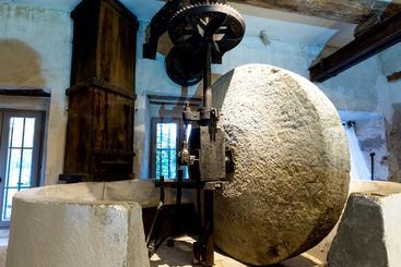 تختخواب و صبحانه Moulin Sainte Anne
