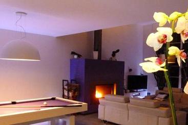 تختخواب و صبحانه Hôtelya   Lille Villeneuve D Ascq