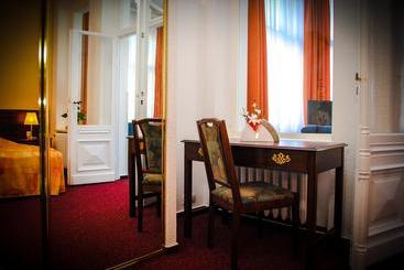 Garni Eden Hotels