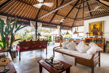 Villa Tibu Indah