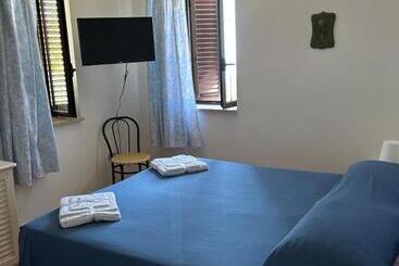 مبيت وإفطار Villa Loren