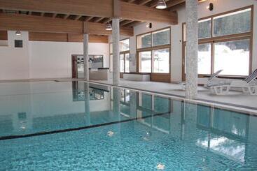 בית מלון כפרי Epicéa Lodge Hôtel