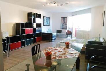 ツーリストアパートメント Wohnung Weitblick Haan