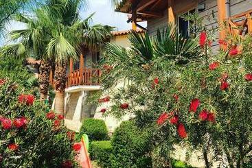 هتل Olympia Touristic Village