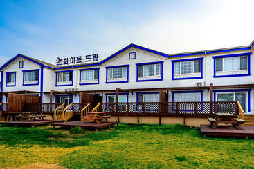 هتل Whitedream Pension