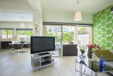 Michelle Pernera Villas
