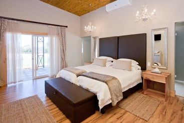 Surval Boutique Olive Estate