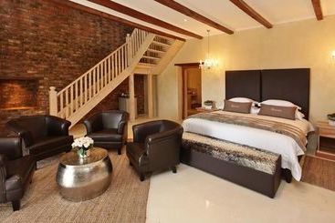 Surval Boutique Olive Estate