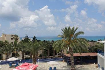 هتل West End