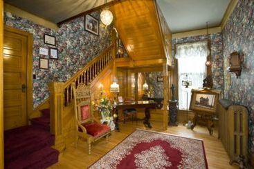 تختخواب و صبحانه Port City Victorian Inn